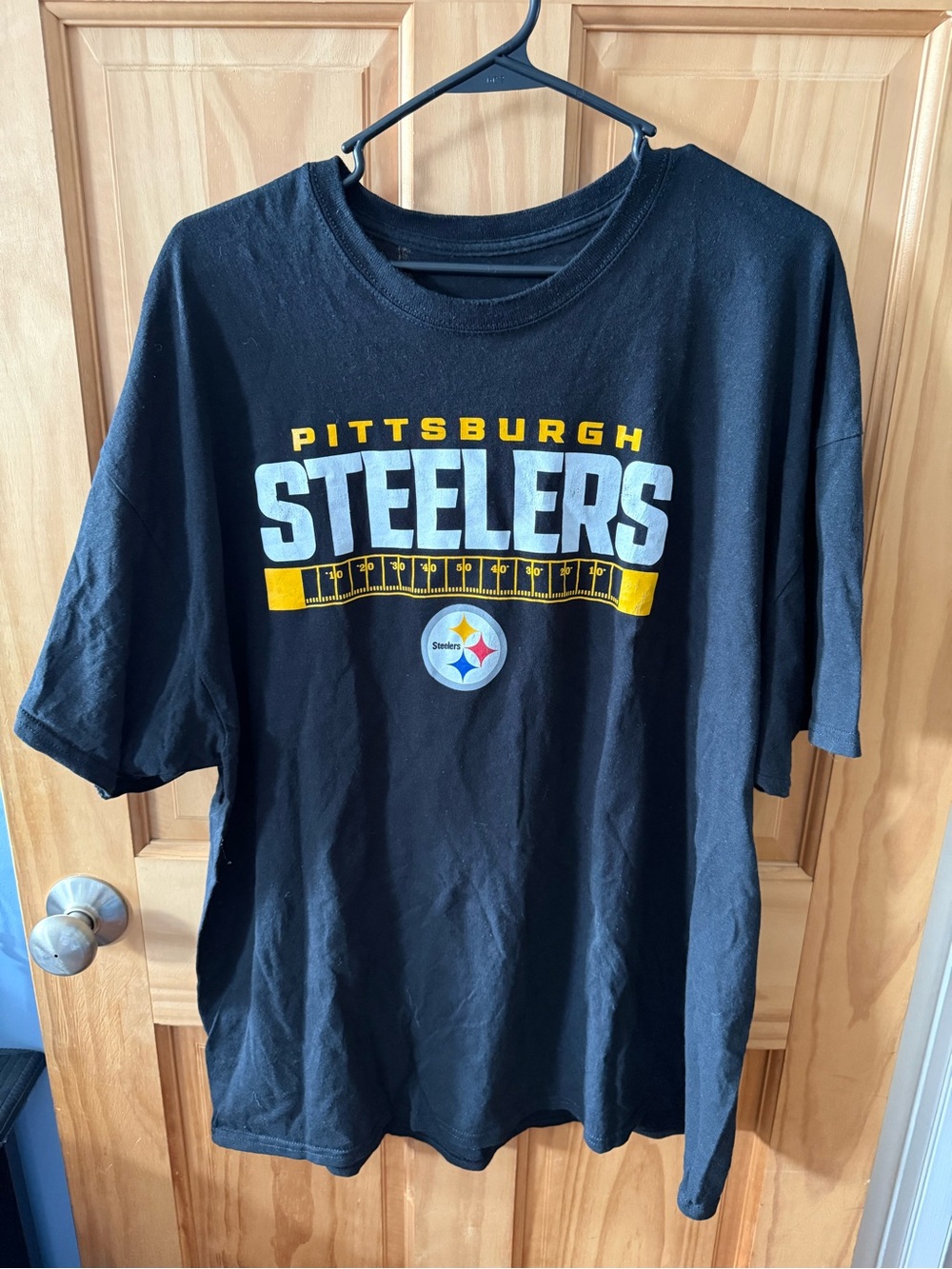 Men’s Size 2XL NFL Pittsburgh Steelers T-Shirt